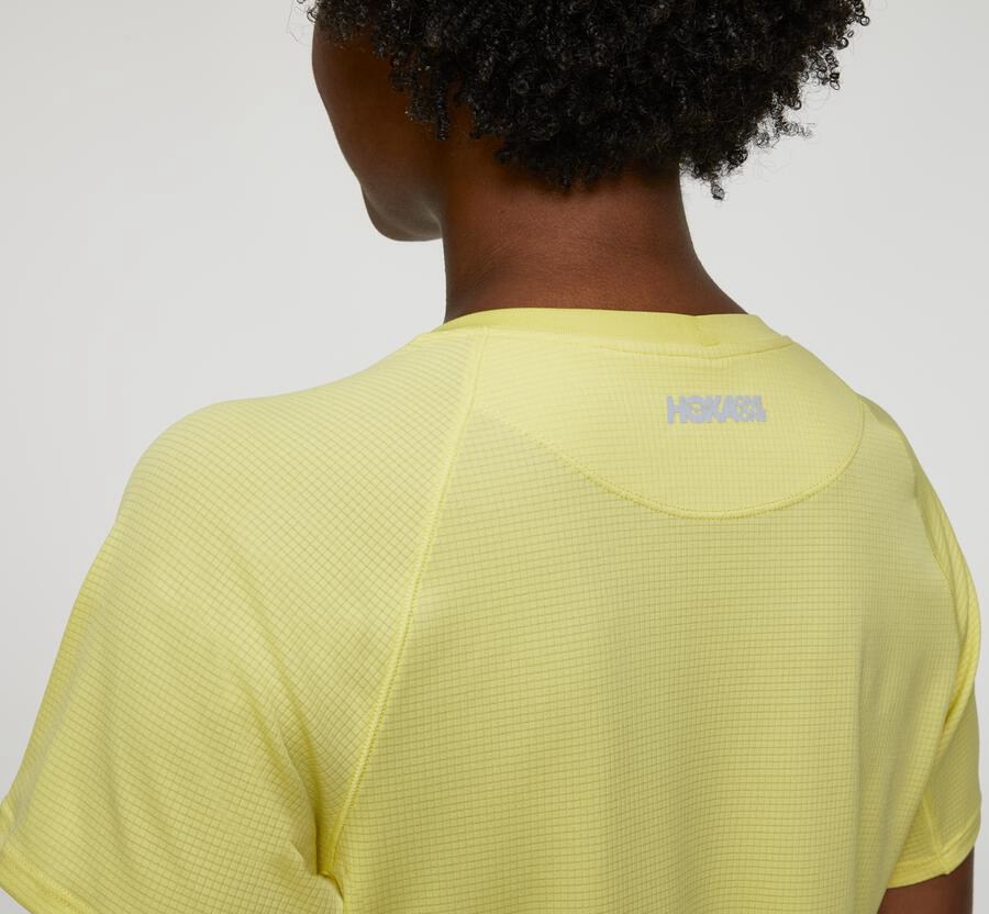 Hoka One One Womens Tops - Performance Short Sleeve - Yellow - DAJX75319